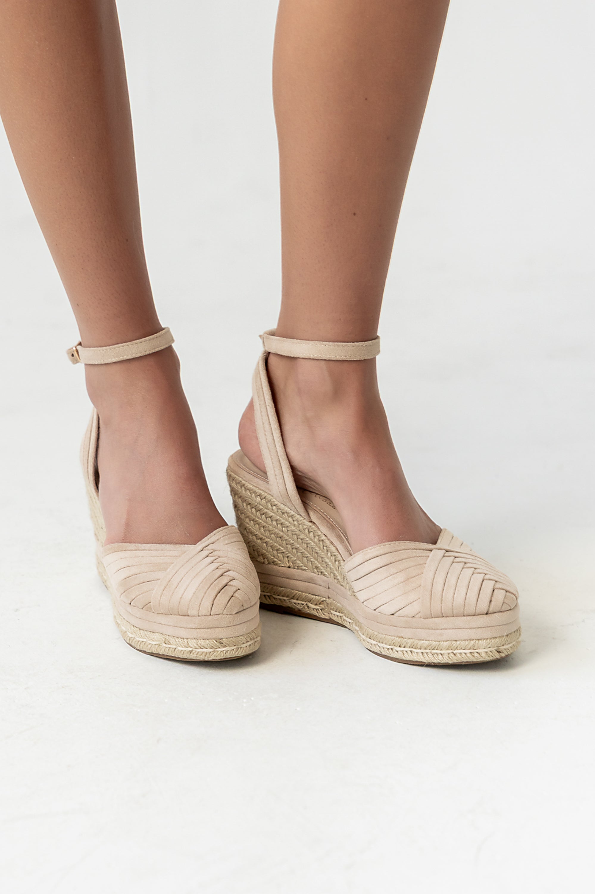 Becca Wedge Sandal in Natural