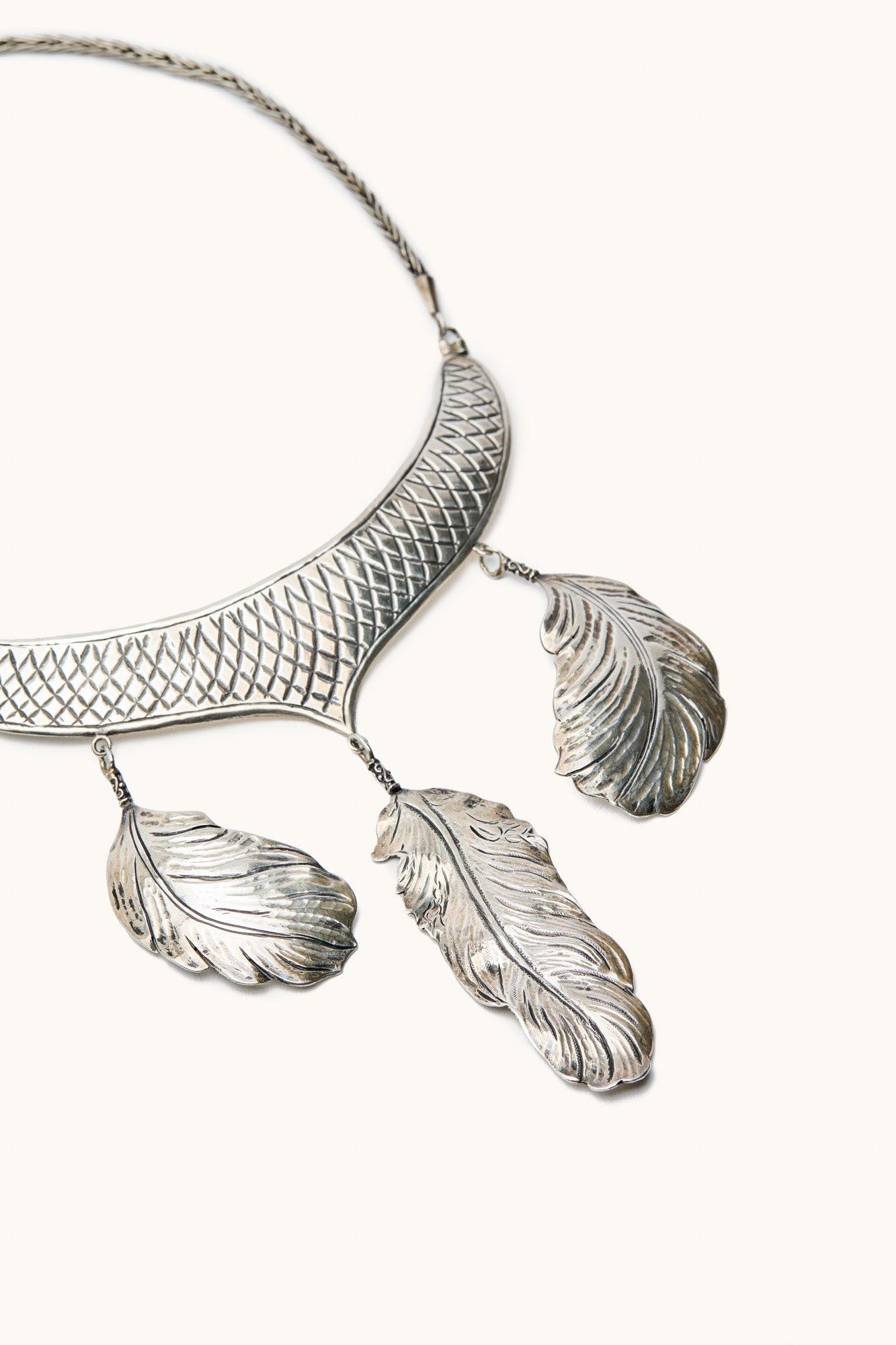 Zorzal Necklace