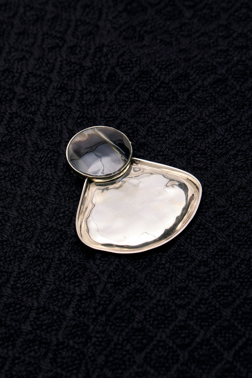 Sican Small Alpaca Metal Brooch