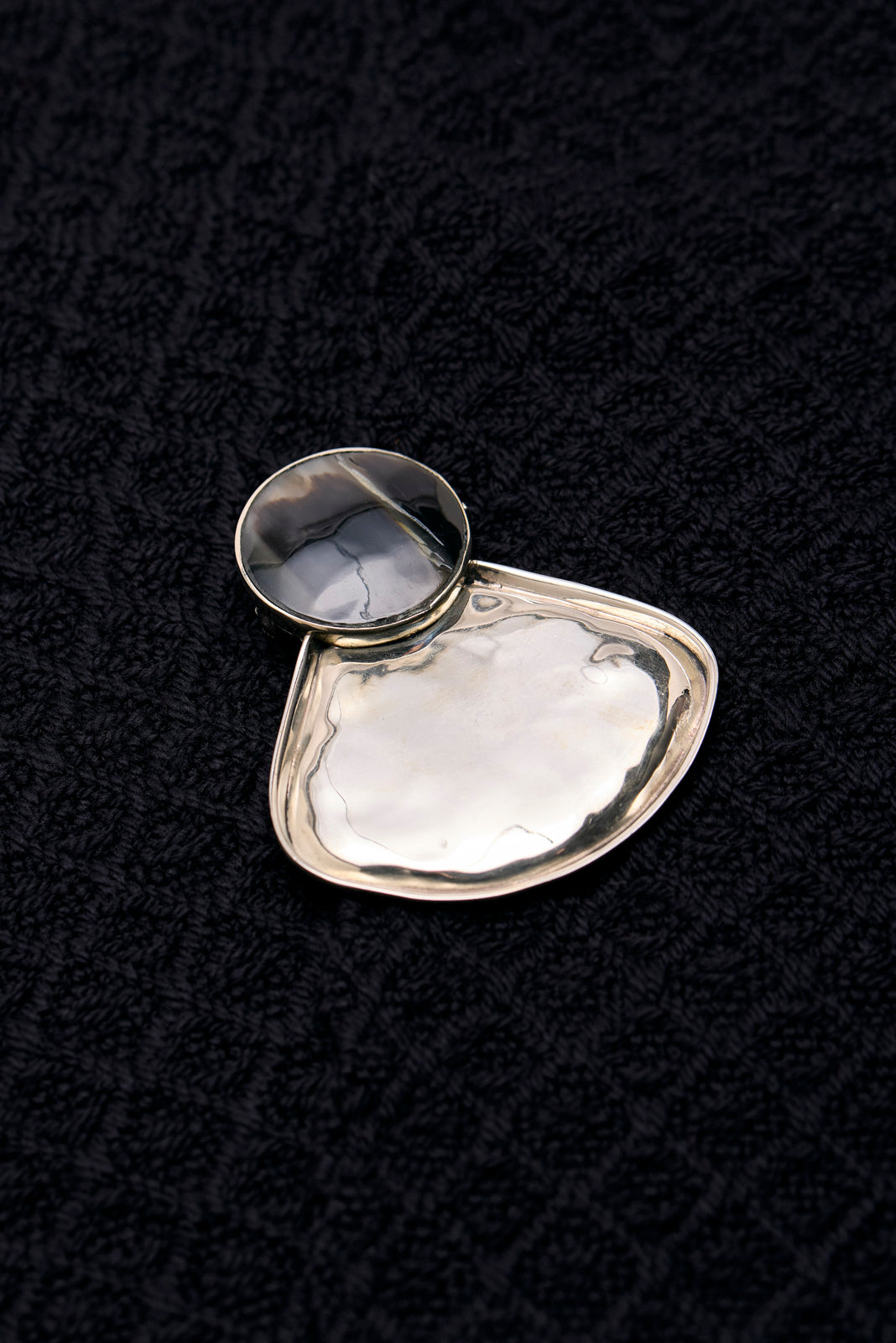 Sican Small Alpaca Metal Brooch