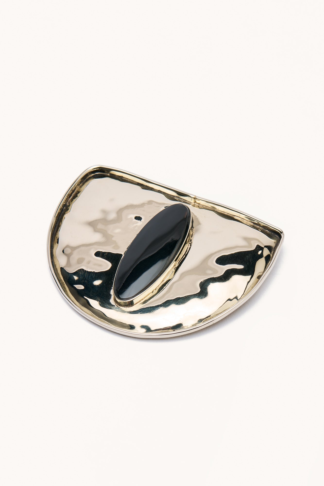 Astilla Alpaca Metal Brooch